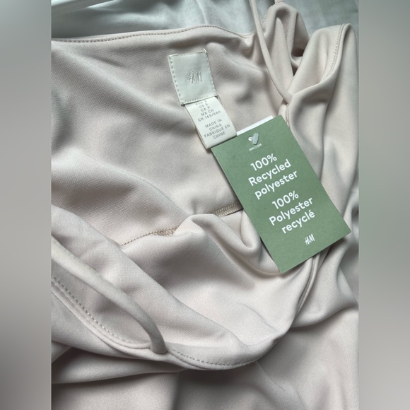 H&M Summer Dress - Picture 3 of 4